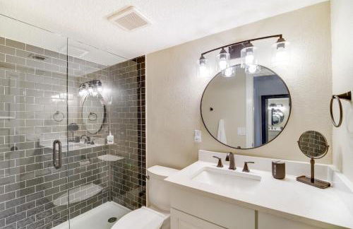 Oceanfront Satellite Beach Condo with Balcony, Views - Foto 12