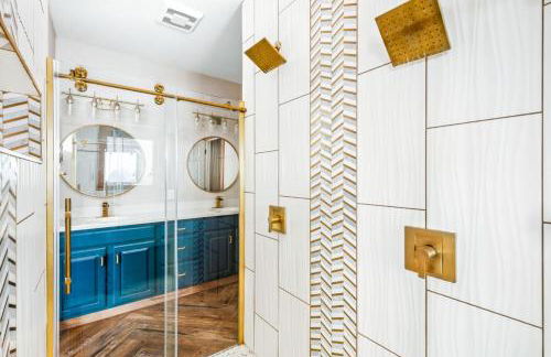 Great Falls Luxe Haven 4BR Gym Office and Hot Tub - Foto 34