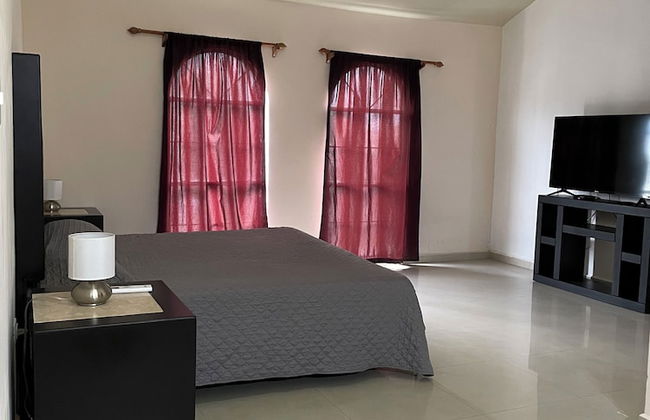 Room in Guest Room - 14 Comfortable Suite for 2 People - Photo 4