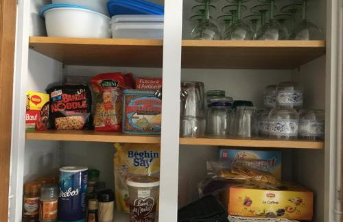 BedinReims "burgundy bottle" 110m2 Exceptional, 4 chambres doubles, 2 bain, free park & wifi, tout équipé - Foto 60