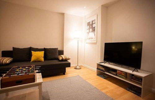 Nahe Stadt/Alster, Ruhig, Dart - Foto 12