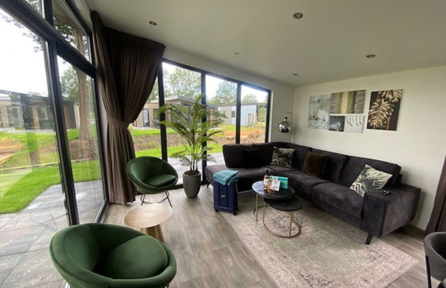 3 bedroom House in Biddinghuizen with swimming pool and terrace - Photo 2