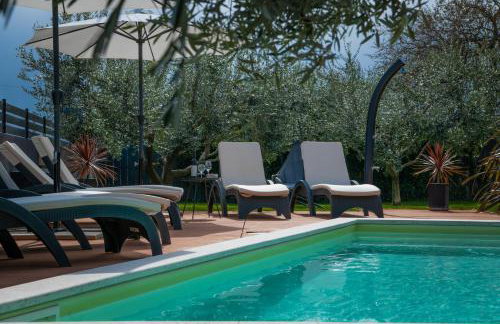 Villa Laura Krnica near Pula for 8 people - pet friendly with children playground - Foto 13