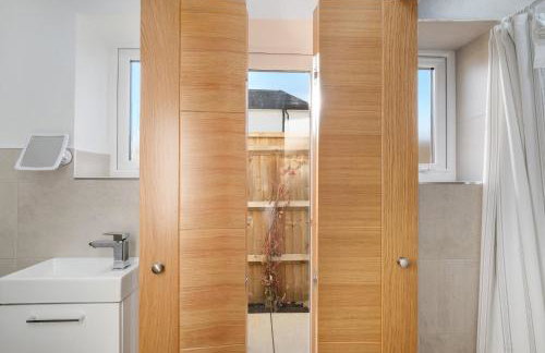 Bright 6 bedroom 3 bath house ideal for Pinewood Studios - Foto 40