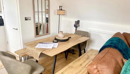 Central Tenby 3 Bed Apt Sleeps 6 to 8 Dog Friendly - Foto 2
