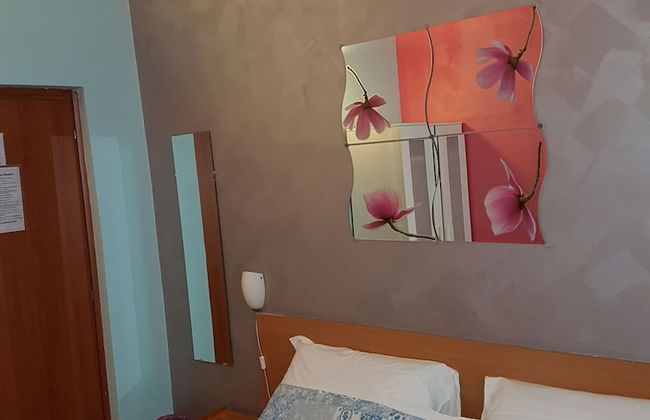 Român Holidays Hostel - Foto 8