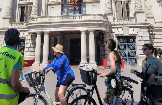 Valencia Free Bike Tour - Photo 1
