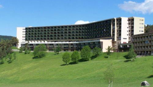 Appartement 2 pièces au pied des pistes de ski avec balcon et parking - FR-1-515-31 - Foto 4