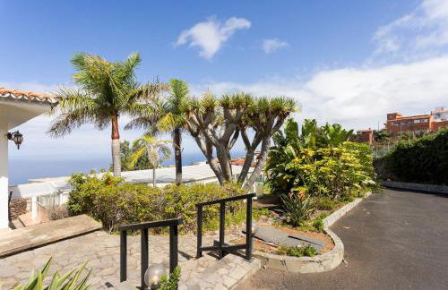 Home2Book Villa with Private Pool BBQ Sea Views - Foto 8