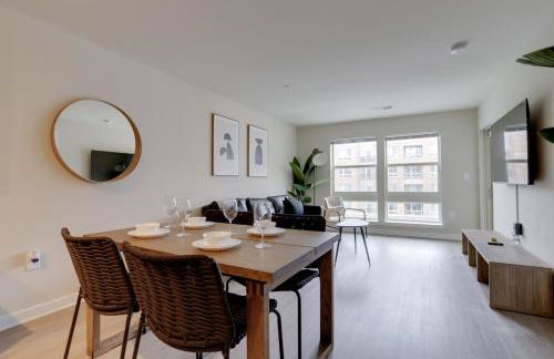 Fun & Comfort Await: Apartment at Alexandria - Foto 24