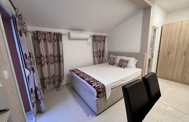 Pearl Apartments - Photo 18