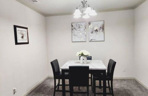 Townhouse near AT&T stadium, Six Flags & Epic Waterpark - Foto 9