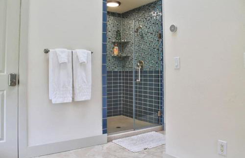 Awe Inspiring Mountain Lodge hot tub for large groups - Foto 57