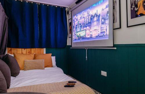 Heron's Perch- A pond-side retreat with cinema room - Photo 69