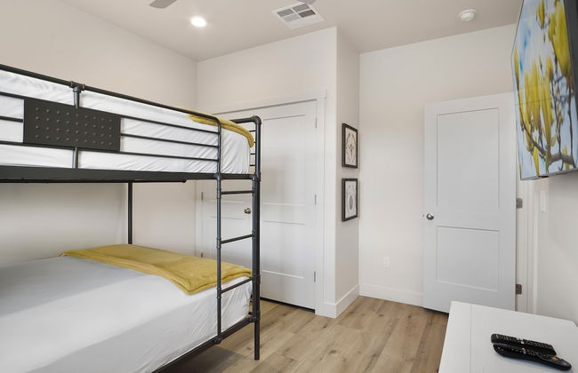 Magnolia Pool, Hot Tub, and Pickleball! - Foto 5