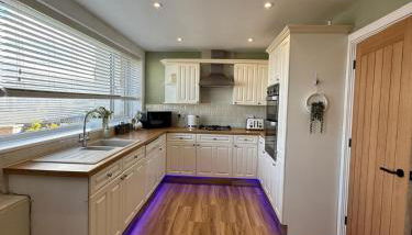 The Beachcomber - seafront, free parking, free wifi - Foto 4