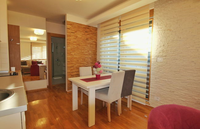 Konaciste Egoiste - Centar - Photo 9