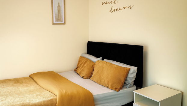 1 Bed - Sleeps 4 - Wolverhampton City Centre - Foto 2, Imagen principal