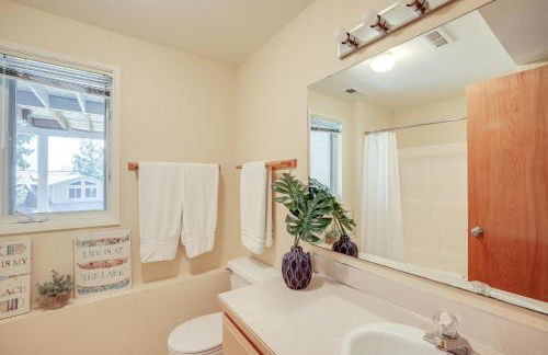 Sudden Valley Home about 1 Block to Lake Whatcom! - Foto 21