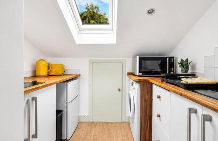 The Isabella Studio by Richmond Park - Photo 7