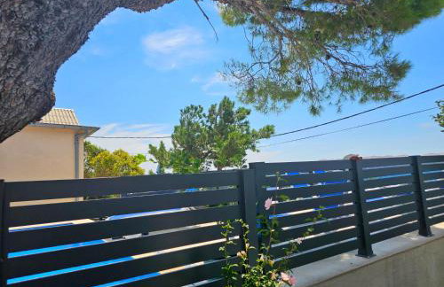 Beachfront House Ivana with Pool - renovated 2025 - Foto 36