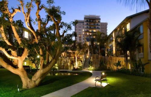 Nautical 2 Bedroom with Beautiful Ocean Views - Foto 30