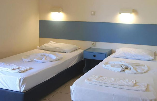 Apartment for Five, Swimming Pool, Near the Beach - Photo 4