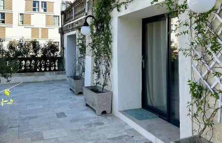 T2 Centre-Ville avec Grand Espace Vert - 15mn des Plages - Photo 12