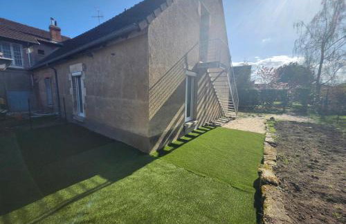 Appartement cosy de plein pied avec sauna, jardin et parking privé - proche gare et commerces - Foto 6