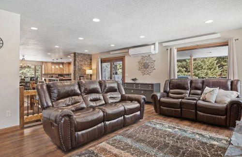 Secluded Stay in a Wonderful Creekside Getaway - Foto 17