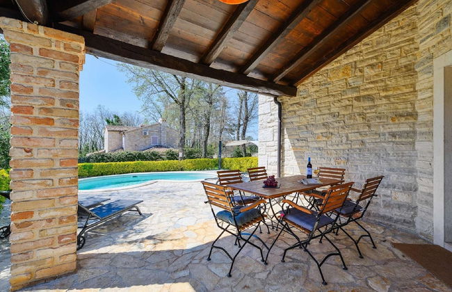 Beautiful Stone Villa in Tinjan With Swimming Pool - Foto 19