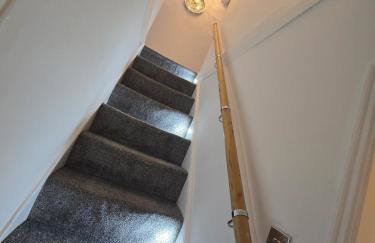 Luxury 5-Bedroom Peaceful, Modern Family-Friendly - Foto 2