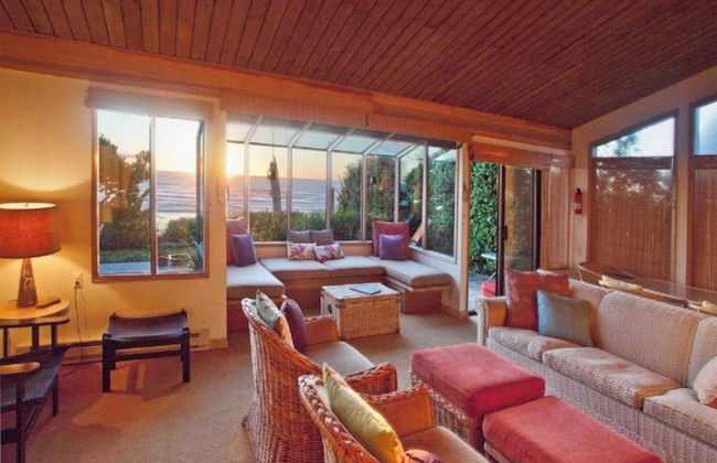 Arch Cape Escape by Avantstay Sensational Clift Top Home w/ Pacific Ocean Views - Photo 22