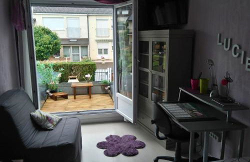 Maison entière 5 chambres à 10mn à pied de l'entrée principale du Circuit 24h Du Mans - Foto 17