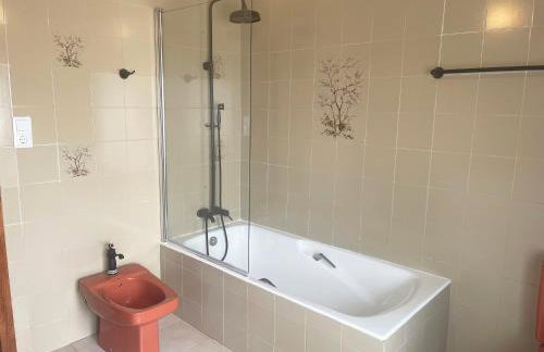 Apartamento temático con Sala de Juegos - Prime Video! - Foto 9