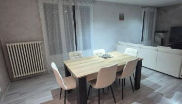 Chambre neuve dans un appartement partagé à 10 minutes du circuit - Photo 3