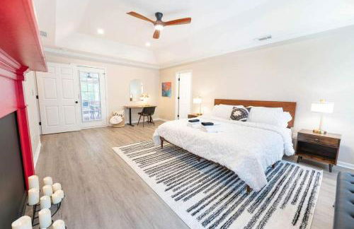 15 Min to UA Private Heated Pool Huge Yard Luxe Master - Foto 13