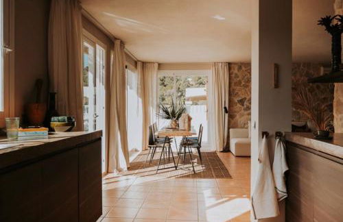 Casa Stellar - boutique villa with private heated pool and sea view - sustainably solar powered - Foto 6