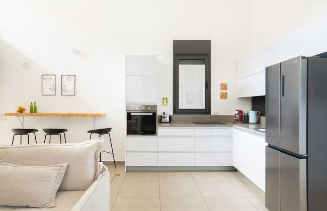 Cozy 2BDR with Parking - Foto 5