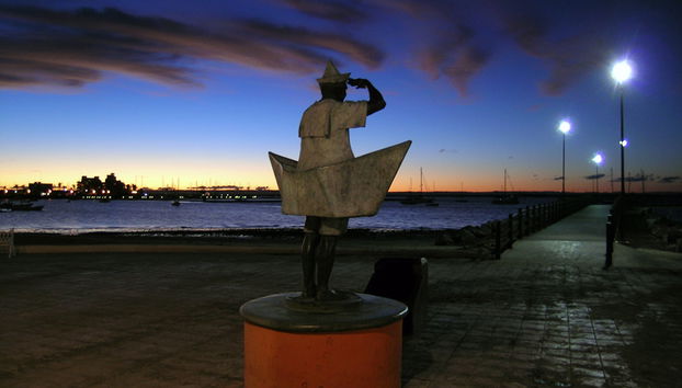 Visite de la ville du port d'Illusion - Photo 2