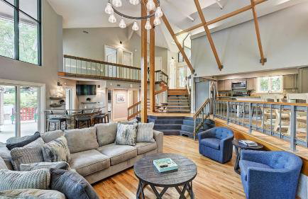 Lakefront w/ Private Dock + Hot Tub Pontoon Rental Butler Bliss by Avantstay - Foto 8