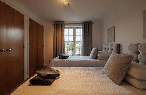 Mackie Residence - SJA Stays - 3 Bed Apartment with parking - Foto 9