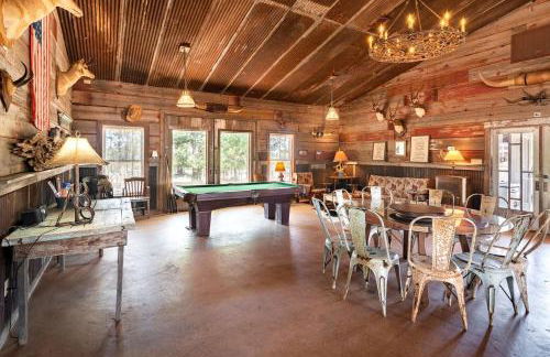 Luxury Airstream Campsite Nestled Beneath Oak Trees Outside of Austin, Texas - Foto 56