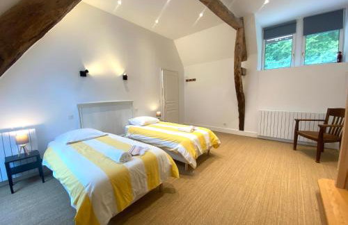 Le Pressoir du Château de Neuville - Piscine chauffée - Jeux - Forêt - Foto 35