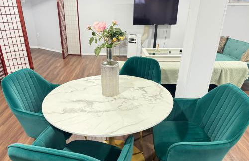 Cozy 1 bedroom close to NYC with private bar - Foto 5