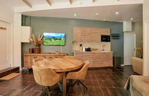 Versailles Jacuzzi - Sauna - RDC 2 - Foto 31