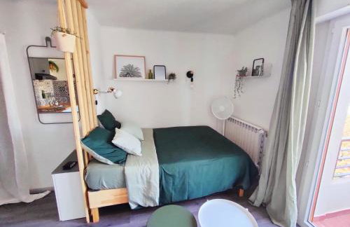Appart cocooning proche centre avec Parking, climatisation - Foto 8