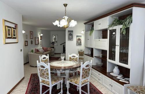 Nel borgo di Zia Alma - Foto 4