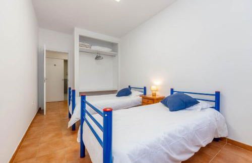 Amplia Casa Familiar con Calefacción, cerca de Sierra Nevada y Granada - Foto 9