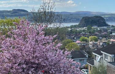 Dumbarton With A View - Foto 1